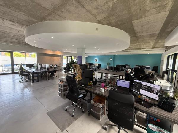 281 m² Commercial space