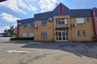637 m² Industrial space