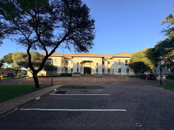 1 527 m² Commercial space