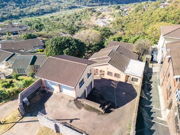 6 Bedroom House