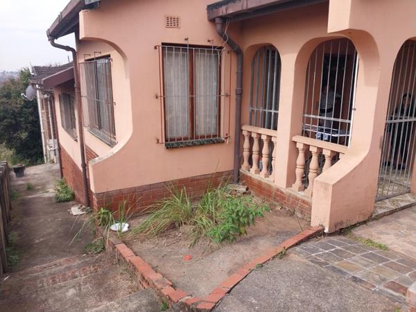 6 Bedroom House