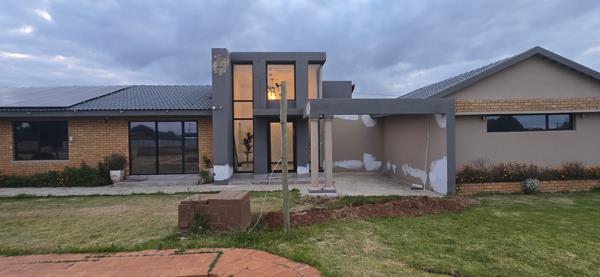 5 Bedroom House
