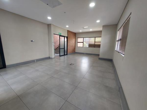 244.7 m² Commercial space