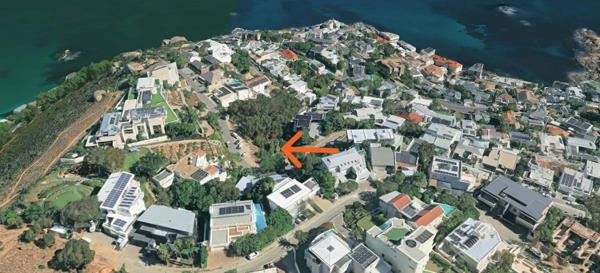 712 m² Land