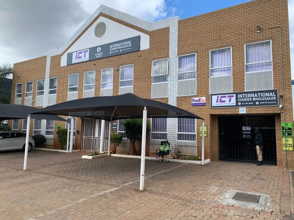 750 m² Commercial space
