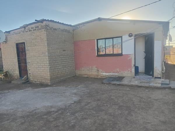 2 Bedroom House