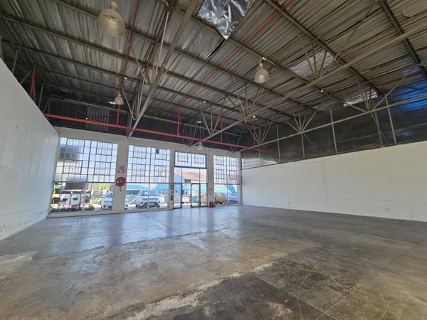 300 m² Commercial space