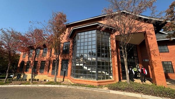 498 m² Commercial space