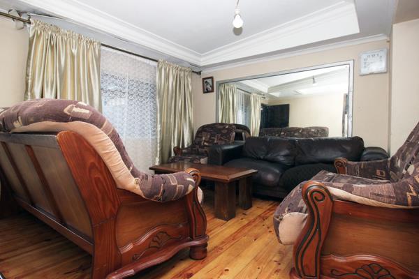 2 Bedroom House
