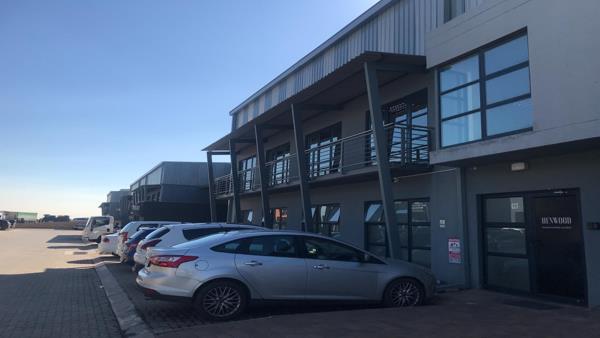 1 587 m² Commercial space