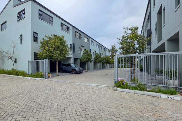 4 Bedroom Townhouse