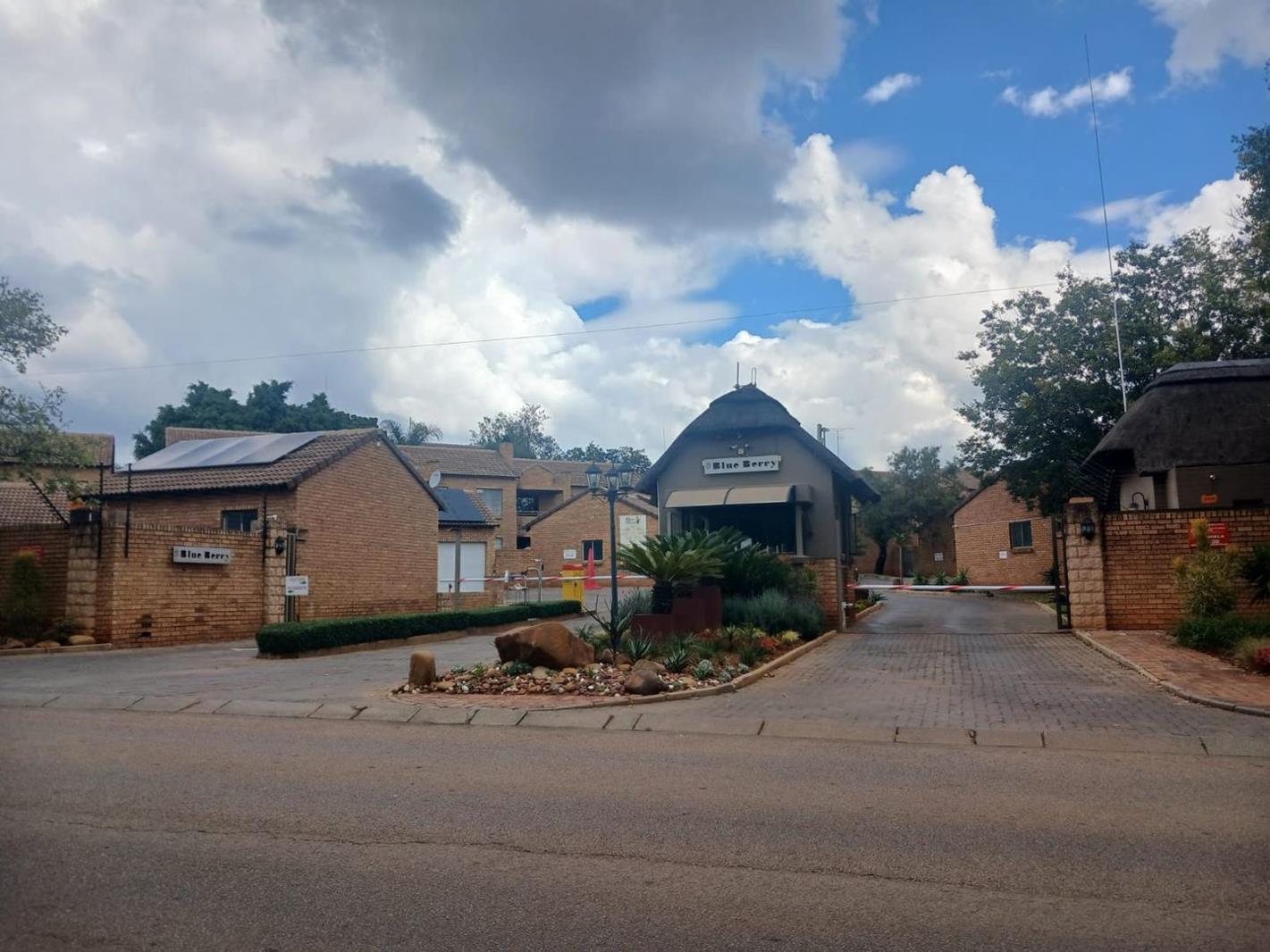 2 Bedroom Apartment in Faerie Glen