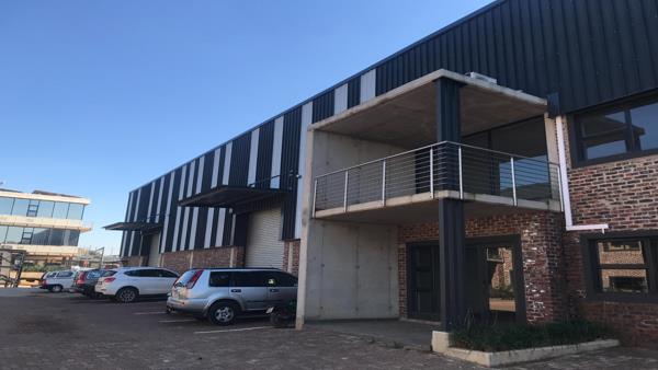 1 300 m² Commercial space