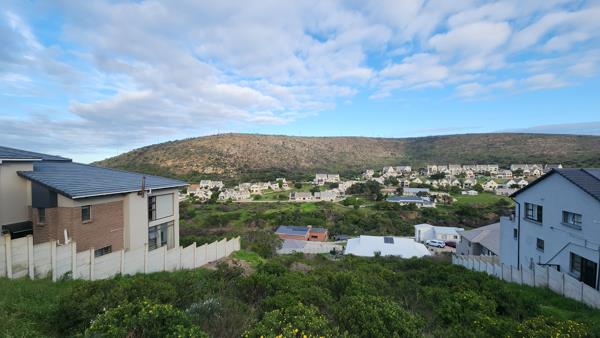 893 m² Land