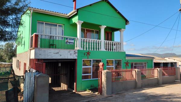 5 Bedroom House