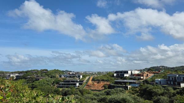 1 823 m² Land
