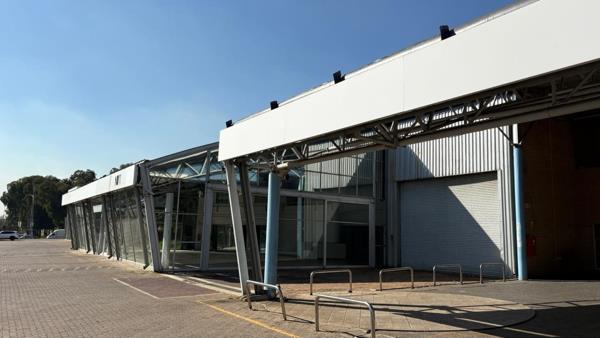 1 840 m² Retail Space