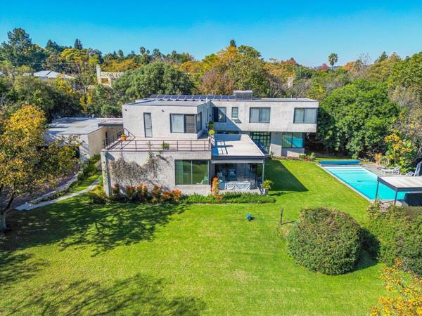 6 Bedroom House