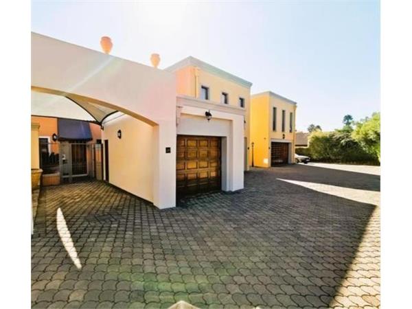 1 Bedroom Townhouse