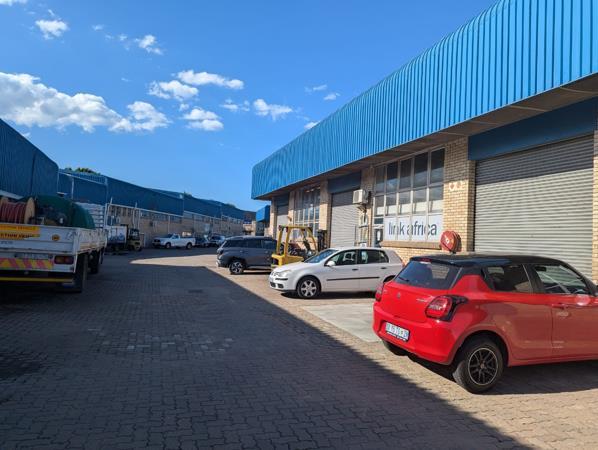 215.7 m² Industrial space