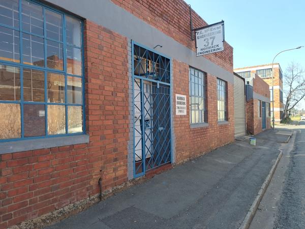 496 m² Industrial space