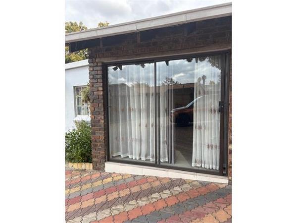 1 Bedroom Garden Cottage