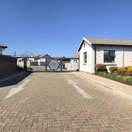 3 Bedroom Townhouse
