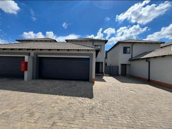 3 Bedroom Townhouse
