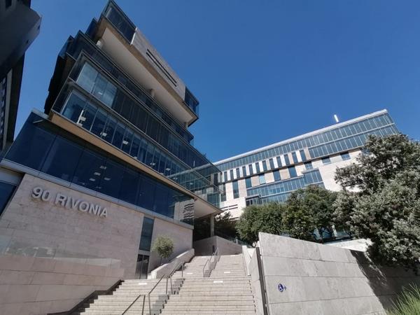 37 217 m² Commercial space