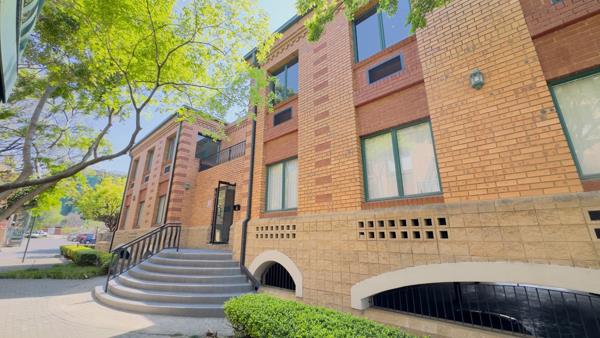 329 m² Office Space