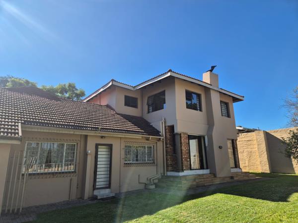 6 Bedroom House