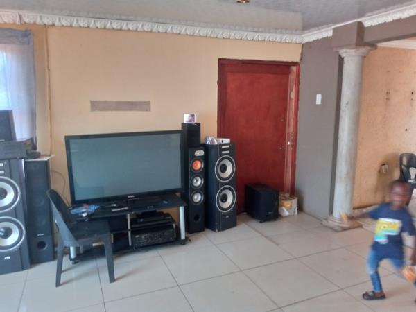 2 Bedroom House