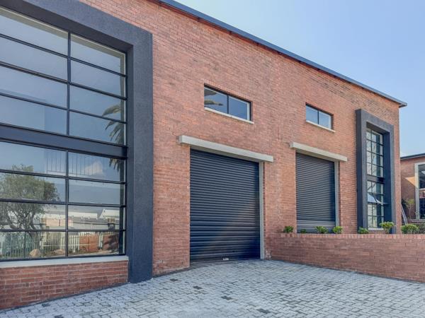 340 m² Industrial space