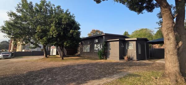 344 m² Commercial space