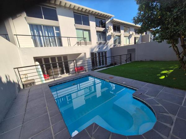 5 Bedroom Townhouse