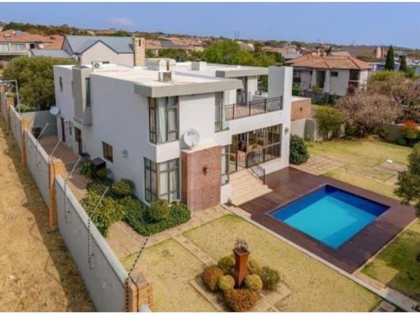 5 Bedroom House
