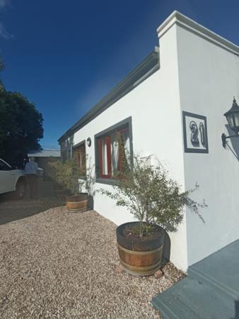 900 m² Farm with House