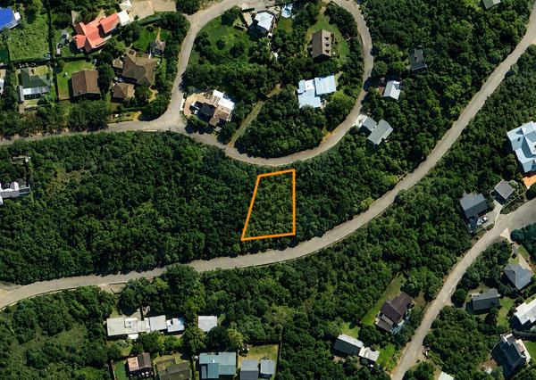 835 m² Land