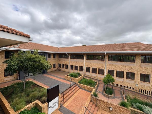 363 m² Commercial space