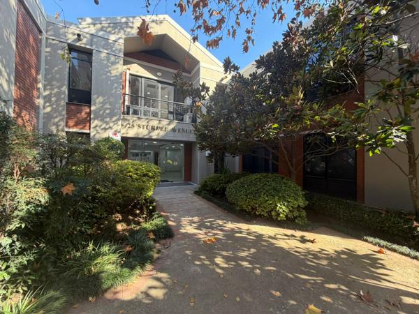 140 m² Commercial space