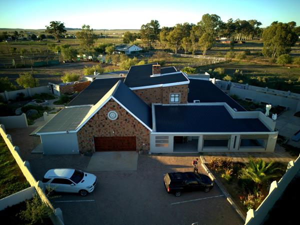 8 Bedroom House