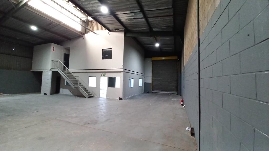 428.1 m² Industrial space