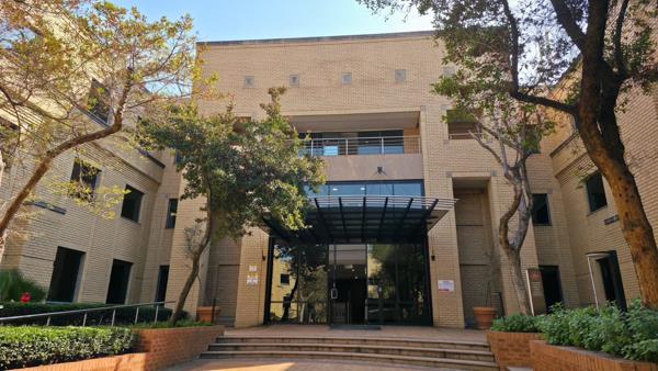 1 651 m² Commercial space