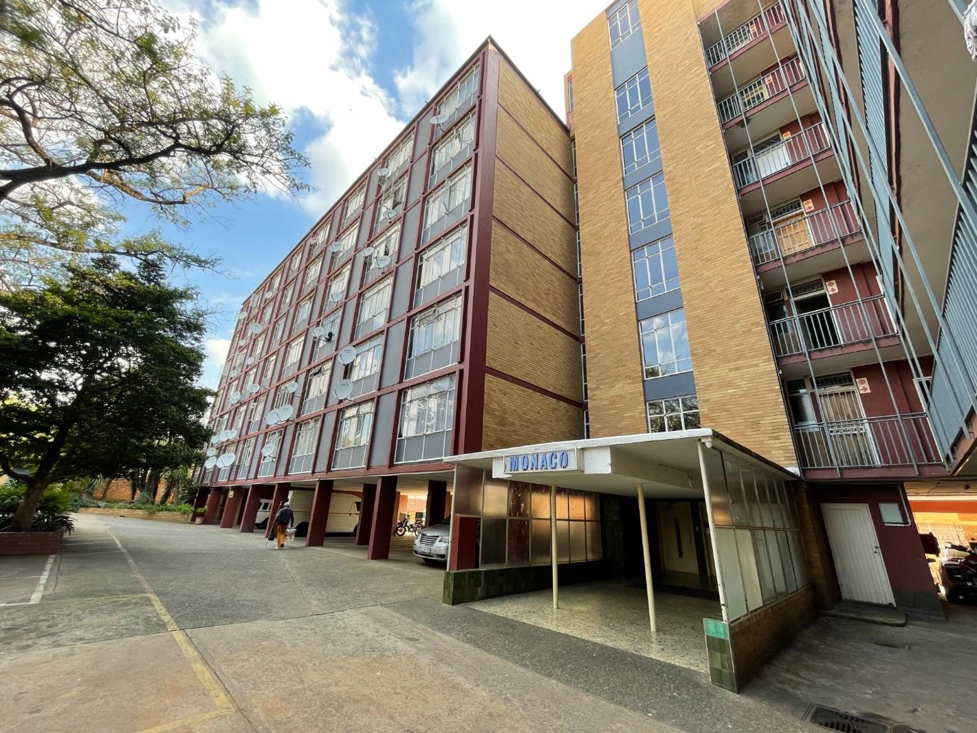 3.5 Bedroom Apartment in Muckleneuk