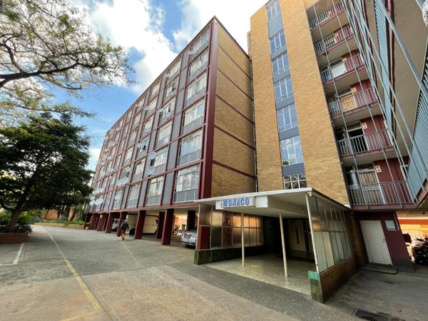 3.5 Bedroom Apartment