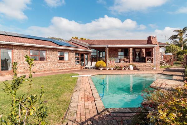5 Bedroom House