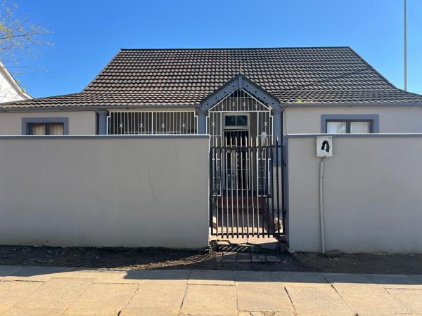 15 Bedroom House