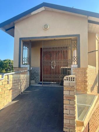 1 Bedroom House