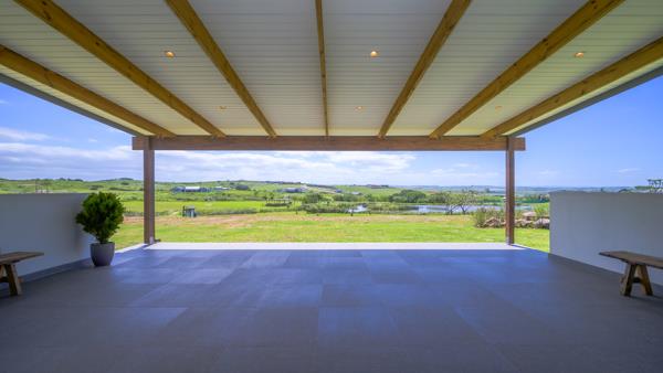 3 987 m² Land