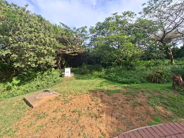 1 323 m² Land